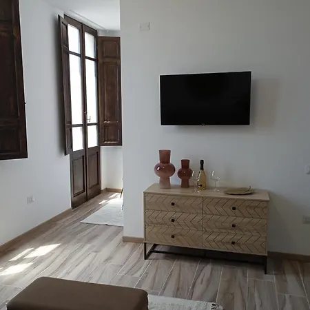Niu Guest house *